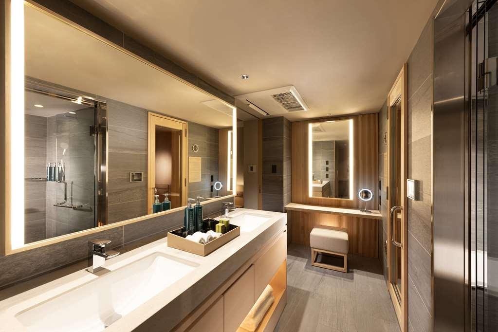 Doubletree By Hilton Kyoto Higashiyama Hotel Bilik gambar